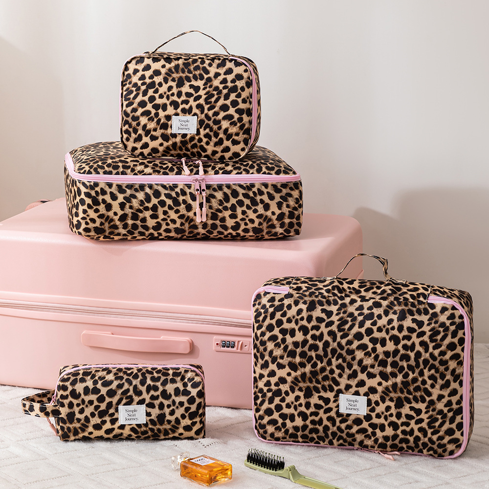 ヒョウ柄メイクアップバッグ トイレタリー衣類トラベルオーガナ - Travel Accessories Bag For Women のレビューと価格