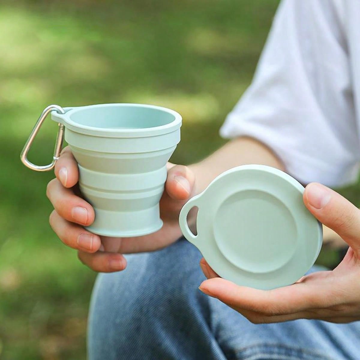 Leeseph シリコン製折りたたみトラベルカップ、折りたた - Water Bottle Collapsible のレビューと価格